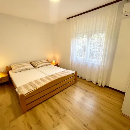 Διαμέρισμα Ivana & Ante