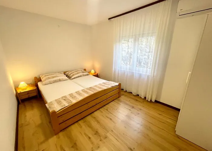 アパート Ivana & Ante